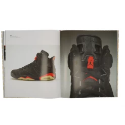 Out Of The Box - The Rise Of Sneaker Culture -Jouets Séries Magasin outofbox8