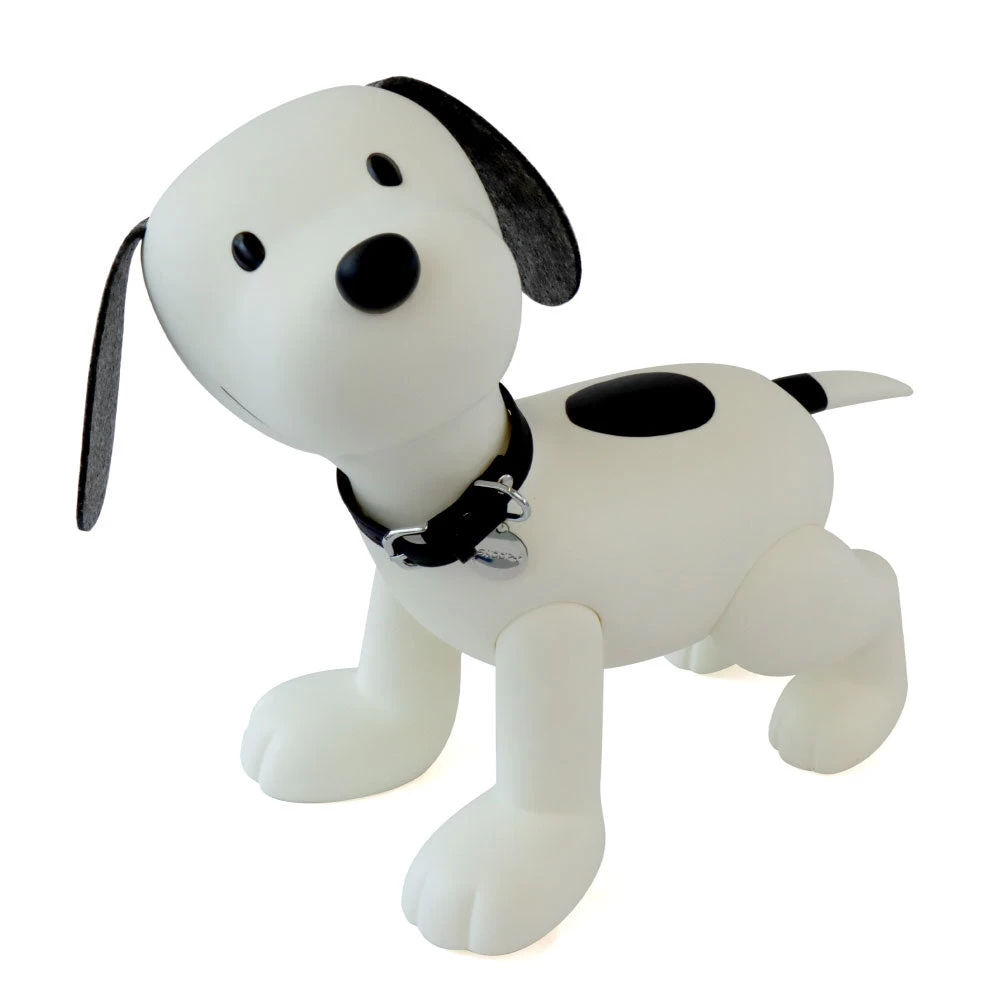 SUPER7 Peanuts Supersize - Snoopy (Newprint Grayscale) 3 SUPER7 Peanuts Supersize - Snoopy (Newprint Grayscale) – Image 2