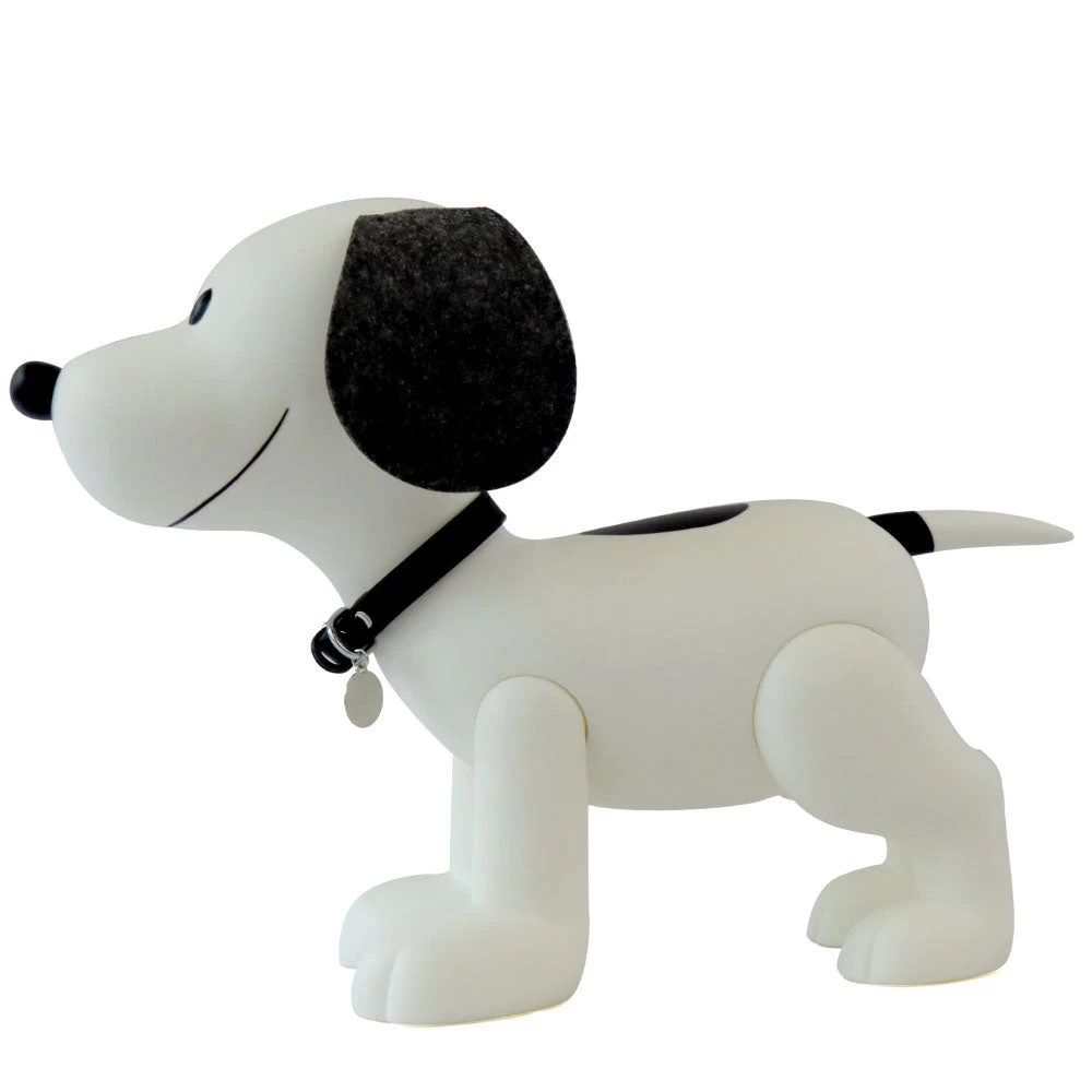 SUPER7 Peanuts Supersize - Snoopy (Newprint Grayscale) 4 SUPER7 Peanuts Supersize - Snoopy (Newprint Grayscale) – Image 3